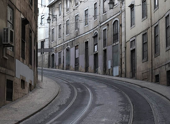 Straße in Lissabon – Suse Güllert Fotografie